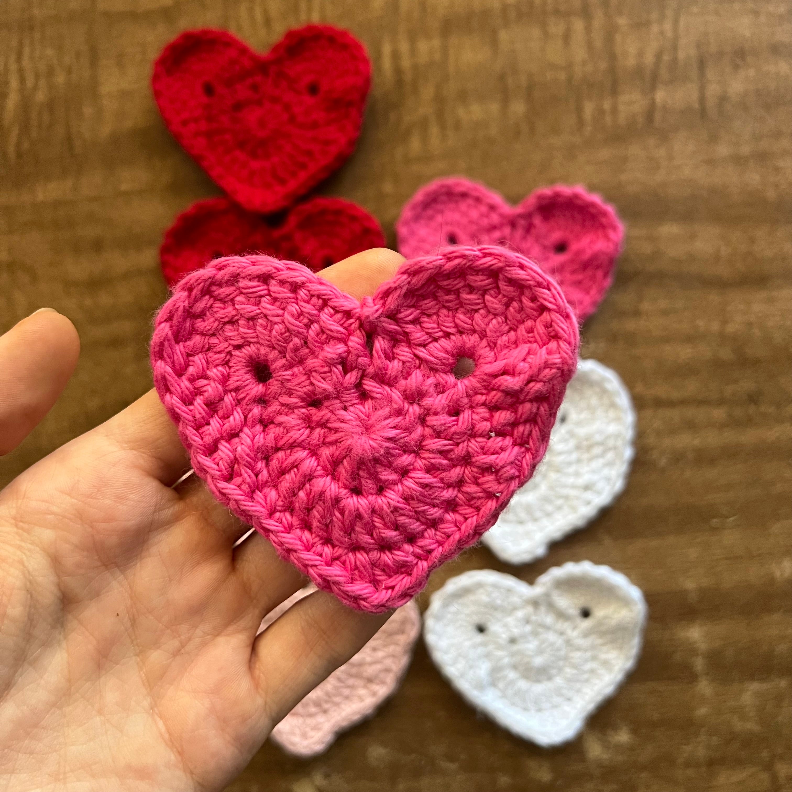 Heart face scrubby set