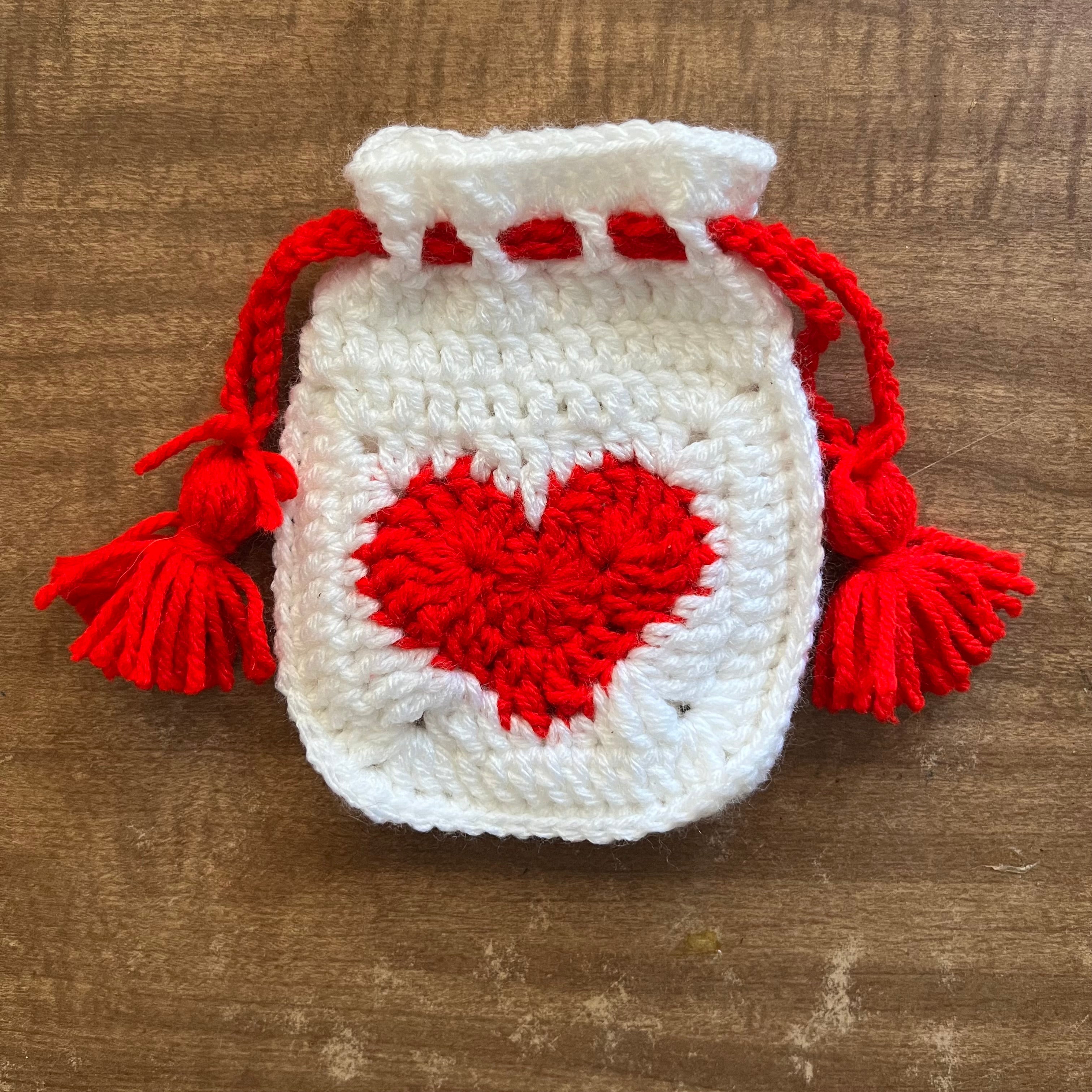 Red heart mini pouch