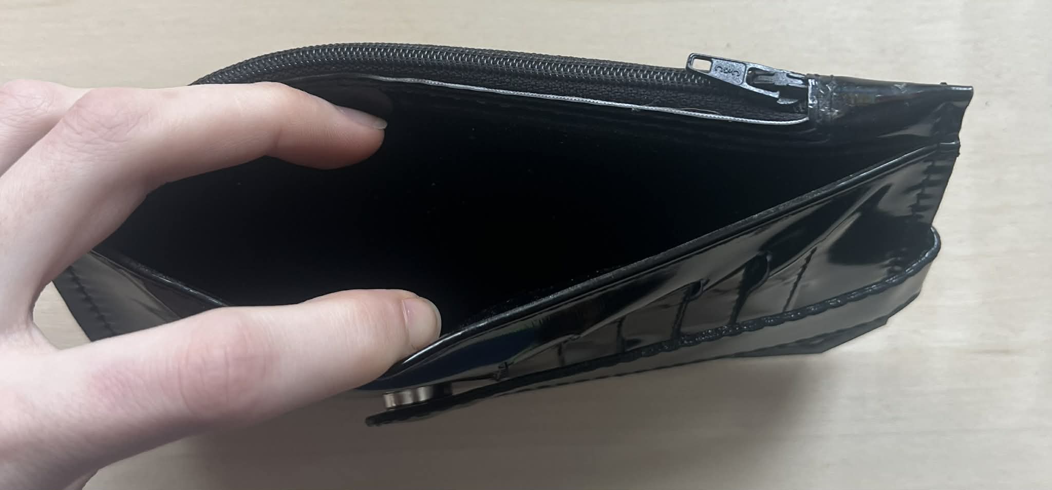 Black Holographic Purse Pal
