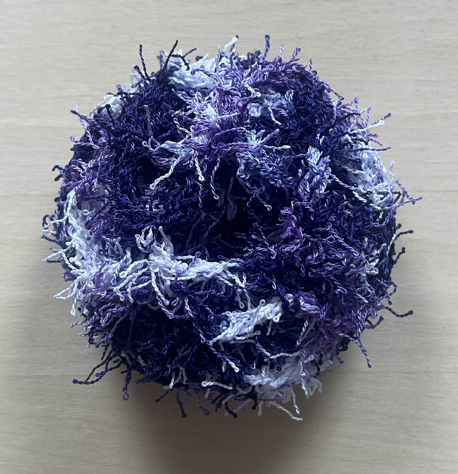 Sugar and Plums Unrollable dish scrubby