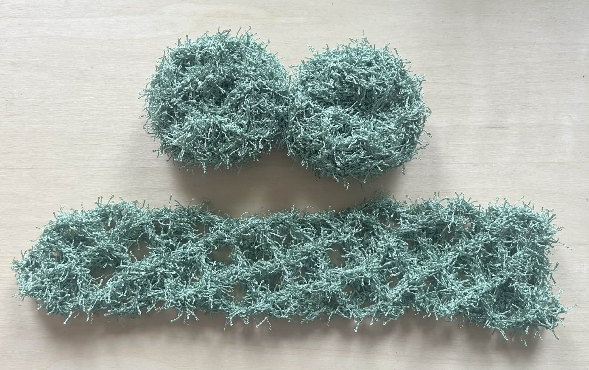 Sage Green Unrollable Dish Scrubby
