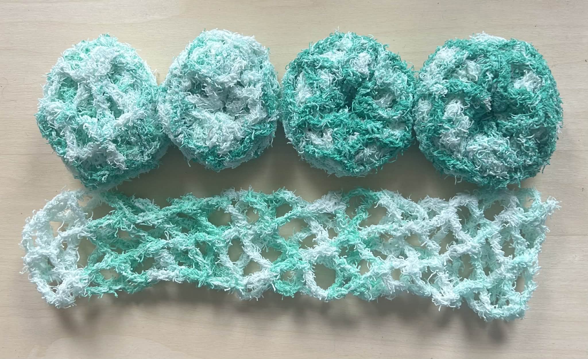 Mint Unrollable Dish Scrubby