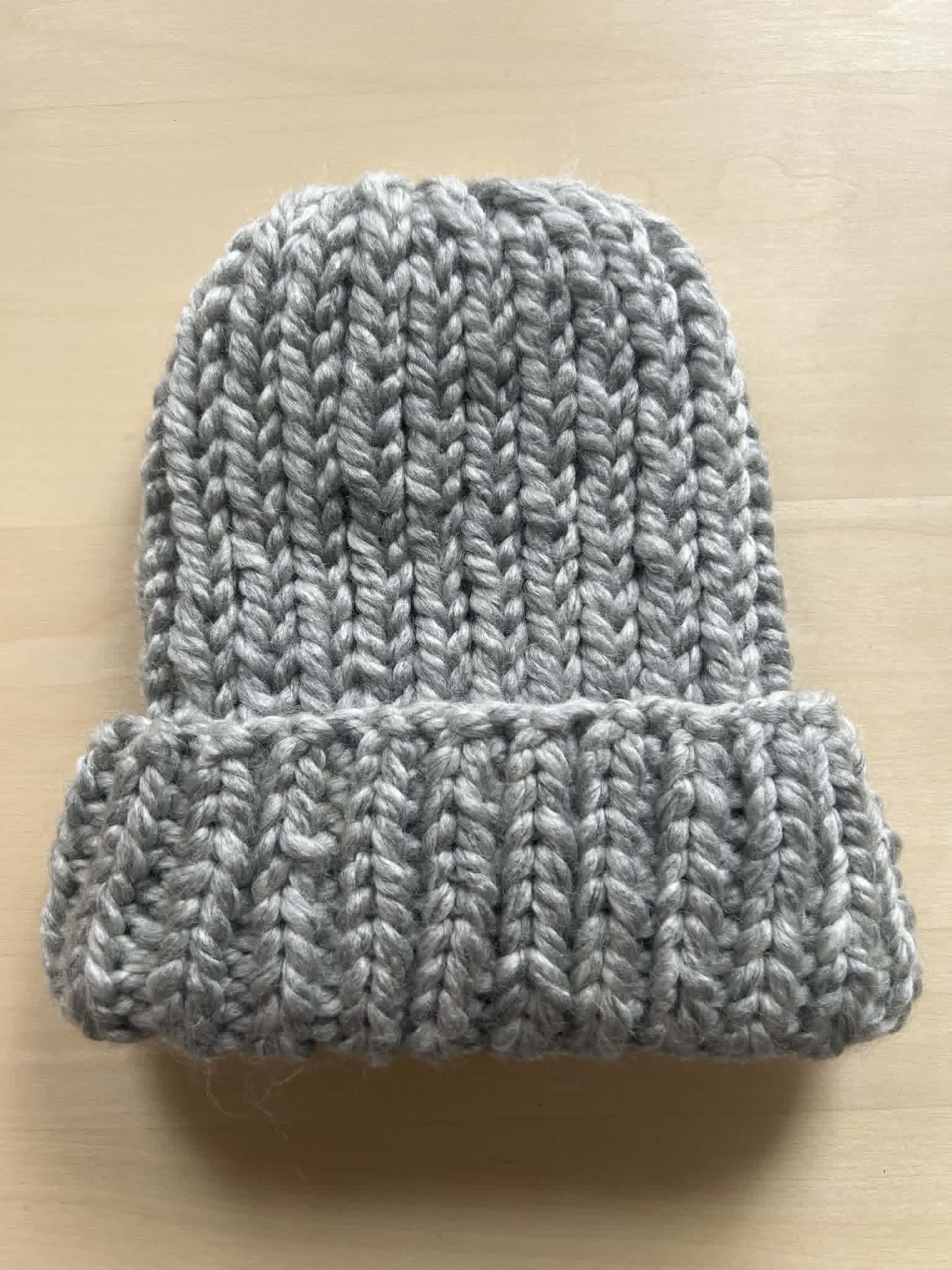 Light gray chunky knit beanie