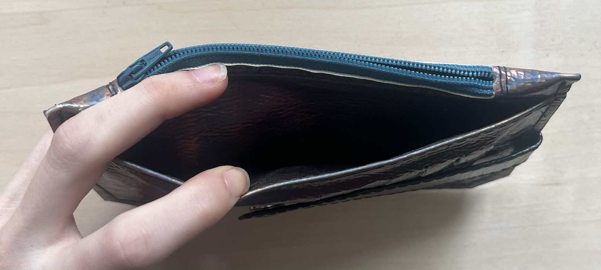 Oil Slick Purse Pal
