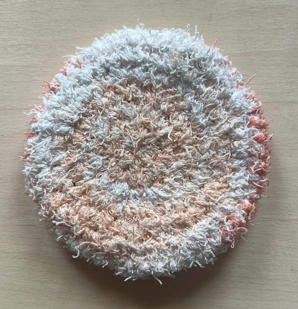 Peaches and Cream Dish Scrubby (non rollable)